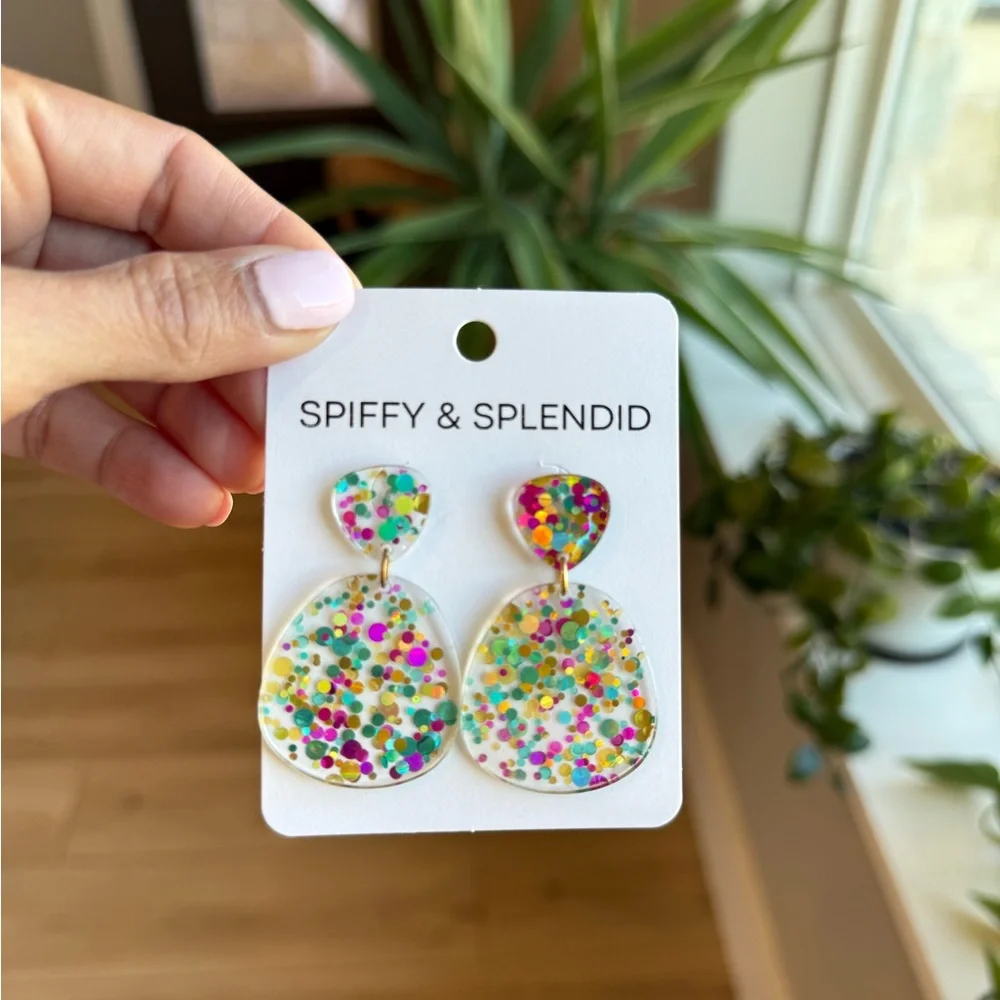 🍒 2/$20 - Confetti Acrylic Statement Earrings - Picture 6 of 8